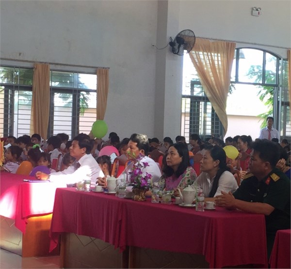 quy dai bieu du le.jpg